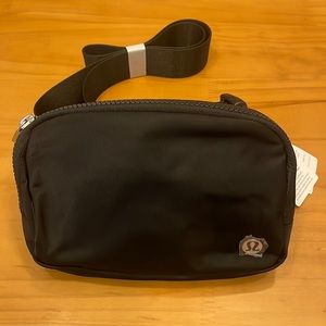 Lululemon Athletica Everywhere Belt Bag NWT